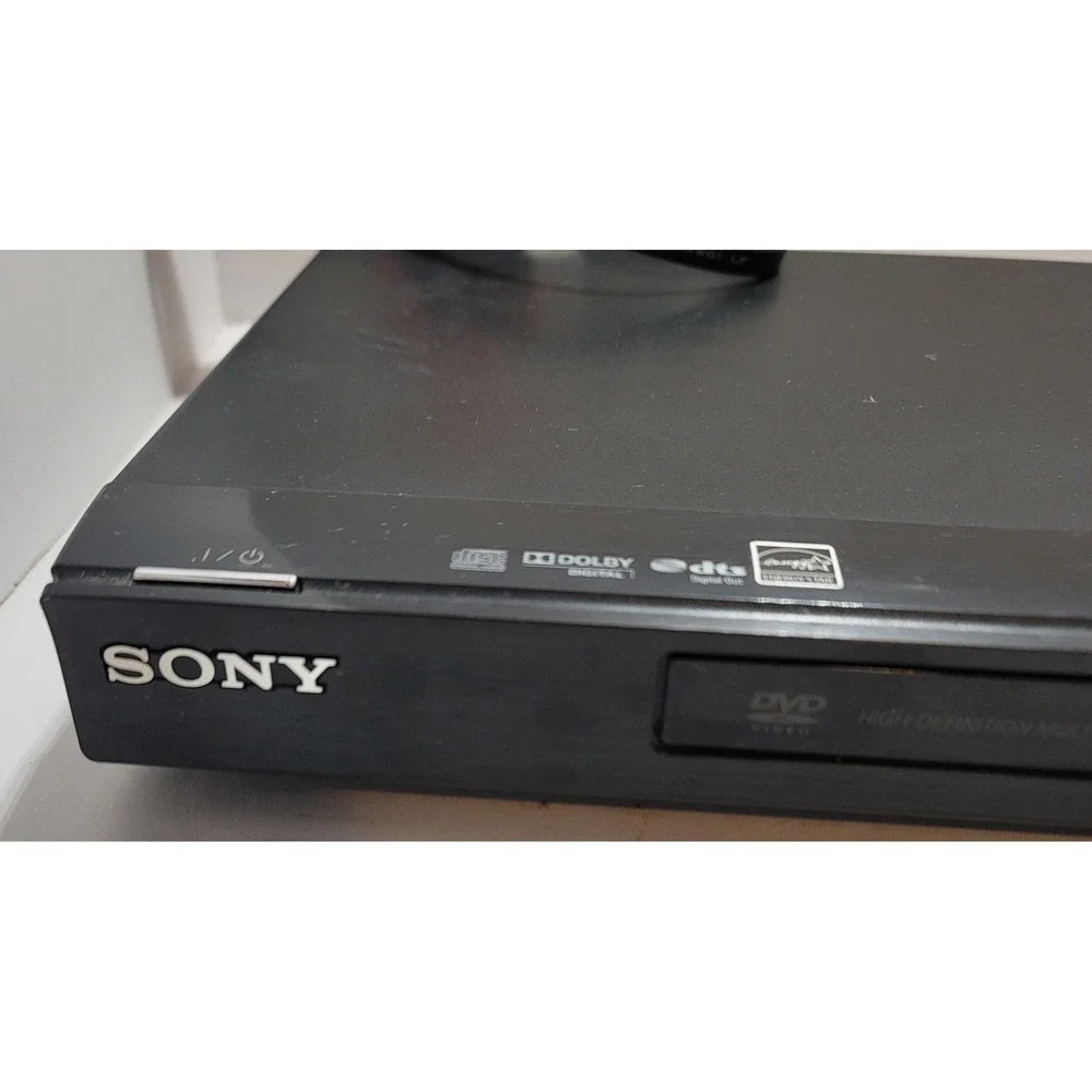 Sony DVD Player DVP NS710H Precision Cinema Progressive CD Player (with remote)